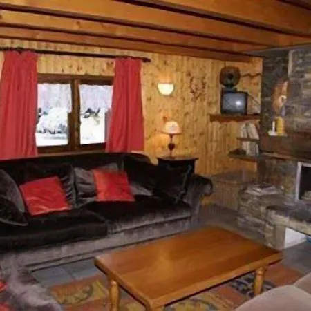Le Cro-bidou Hotell 3*